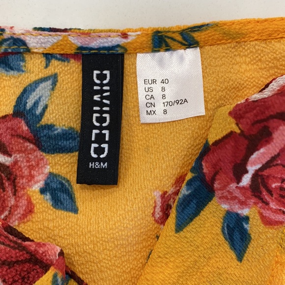 Floral Ruffled Neck Top - Picture 2 of 2